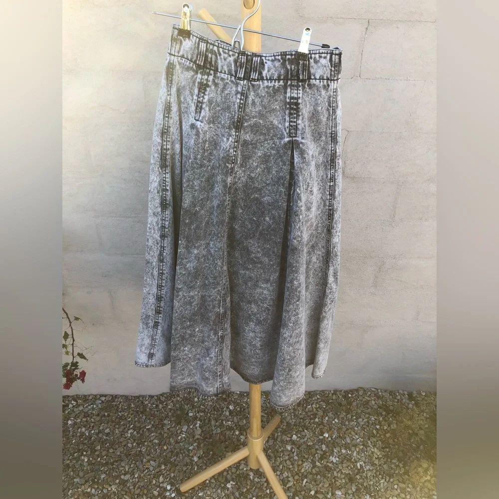 Vintage grey acid wash denim high waisted pleated midi/ maxi denim skirt - Picture 11 of 14